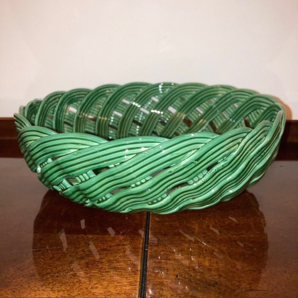 Vintage Nordstrom Made in Italy Green Ceramic Woven Lattice Fruit Bowl Basket 9"